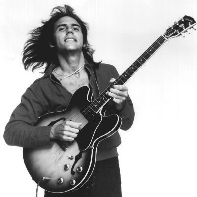 Larry Carlton